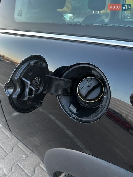 Хетчбек MINI Cooper 2004 в Житомирі