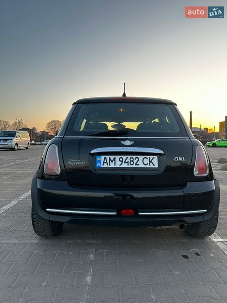 Хетчбек MINI Cooper 2004 в Житомирі