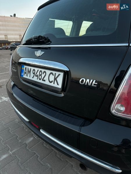 Хетчбек MINI Cooper 2004 в Житомирі