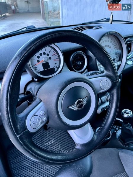 Хэтчбек MINI Cooper 2009 в Николаеве фото 27 Хэтчбек MINI Cooper 2009 в Николаеве