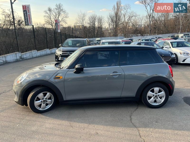 Хэтчбек MINI Cooper 2017 в Киеве