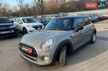 Хэтчбек MINI Cooper 2017 в Киеве