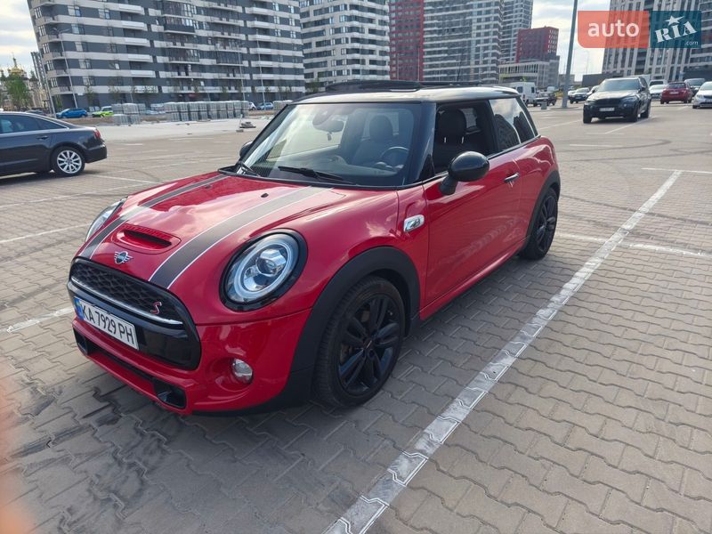 Хэтчбек MINI Cooper 2018 в Киеве