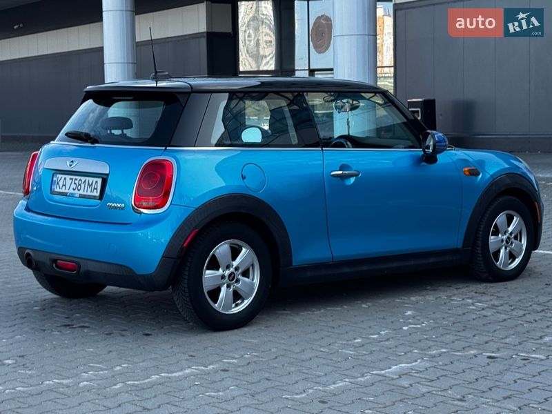 Хэтчбек MINI Cooper 2015 в Киеве