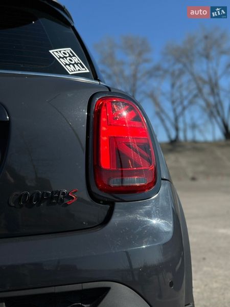 Хэтчбек MINI Cooper 2019 в Киеве