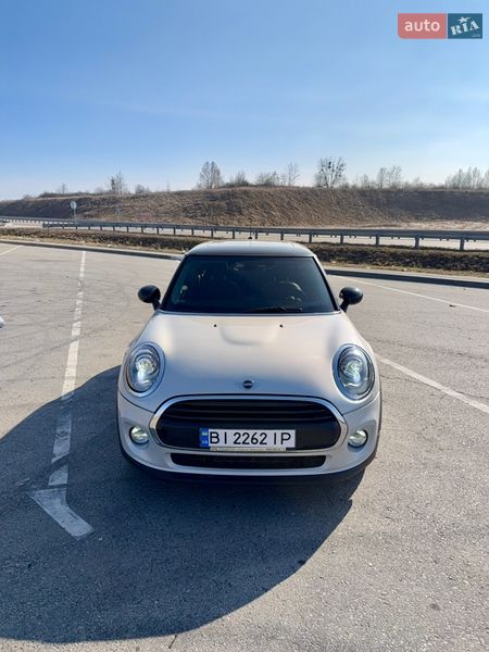 Хэтчбек MINI Cooper 2016 в Полтаве