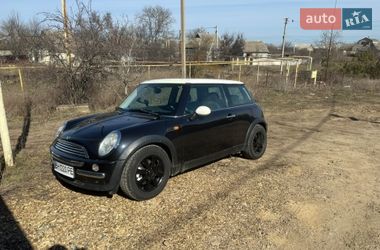 Хэтчбек MINI Cooper 2003 в Беляевке
