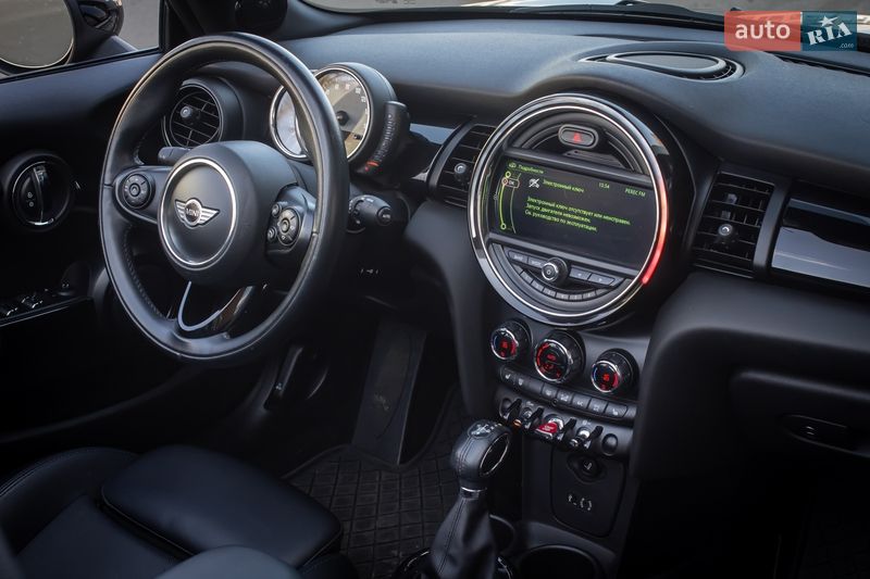 Хэтчбек MINI Cooper 2016 в Киеве