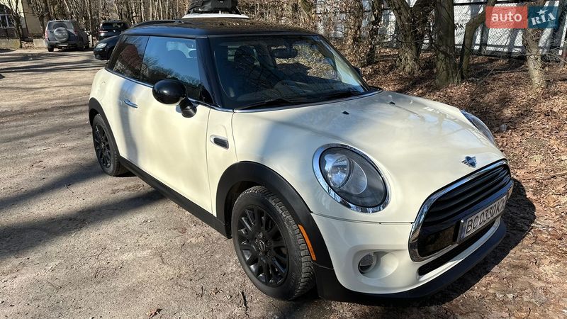 Хетчбек MINI Cooper 2016 в Львові
