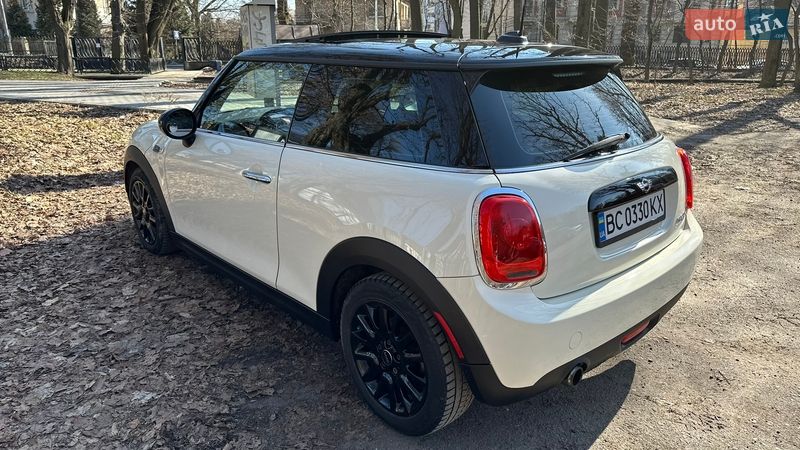 Хетчбек MINI Cooper 2016 в Львові
