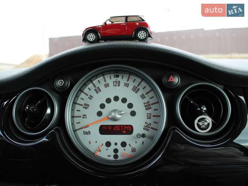 Хэтчбек MINI Cooper 2005 в Тернополе