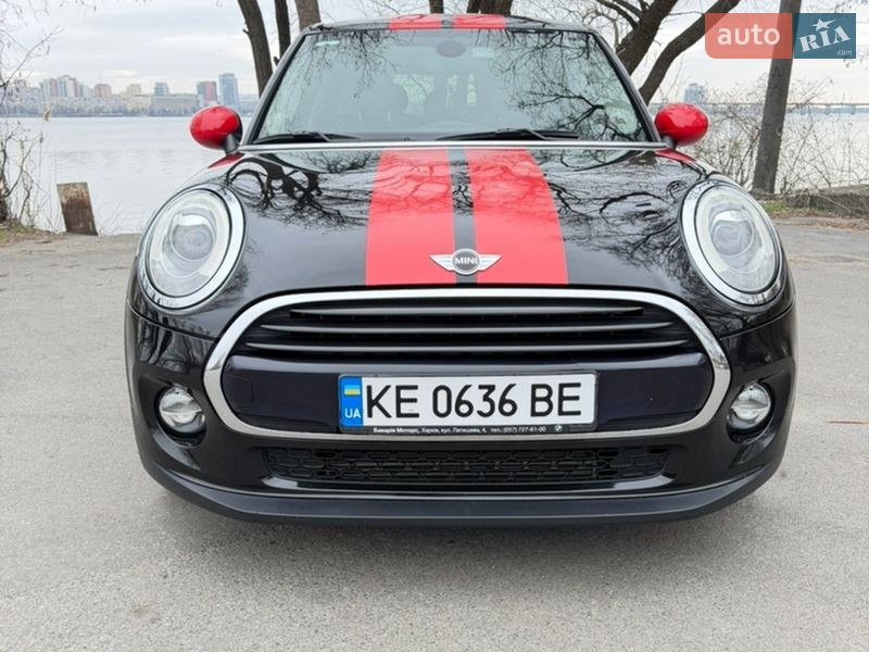 Хетчбек MINI Cooper 2016 в Дніпрі