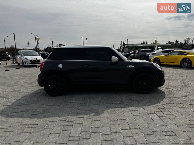 Хэтчбек MINI Cooper 2018 в Ивано-Франковске