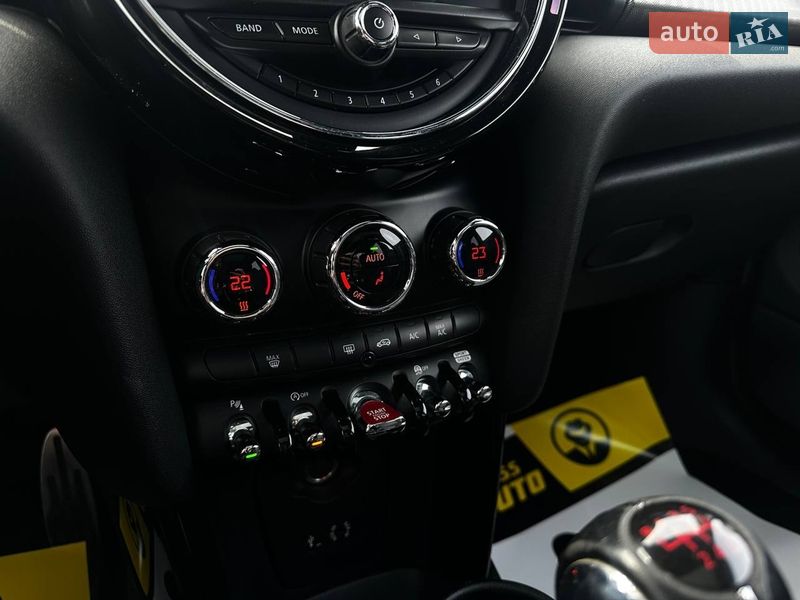 Хэтчбек MINI Cooper 2018 в Ивано-Франковске