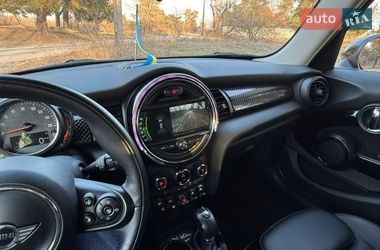 Хэтчбек MINI Cooper 2017 в Киеве