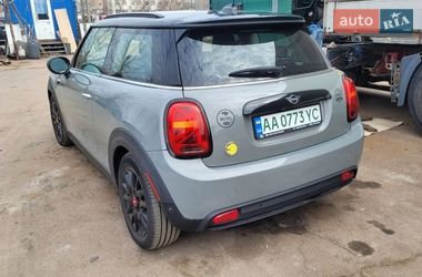 Хэтчбек MINI Cooper 2021 в Киеве