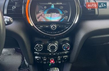 Хэтчбек MINI Cooper 2016 в Броварах