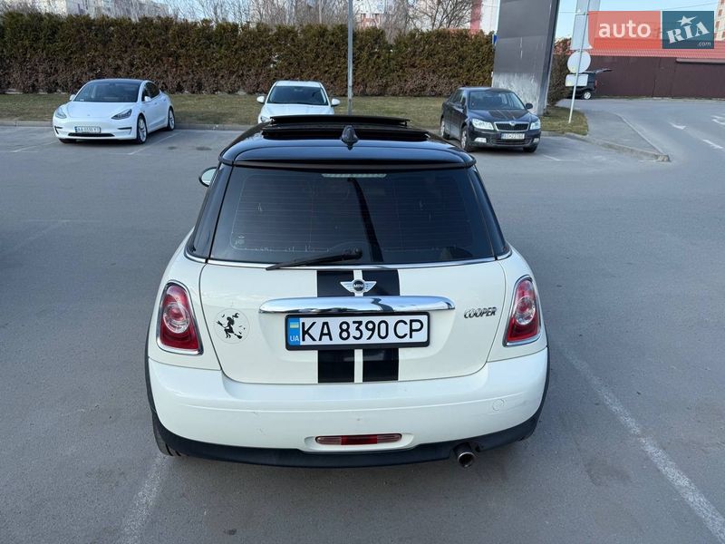 Хэтчбек MINI Cooper 2013 в Киеве