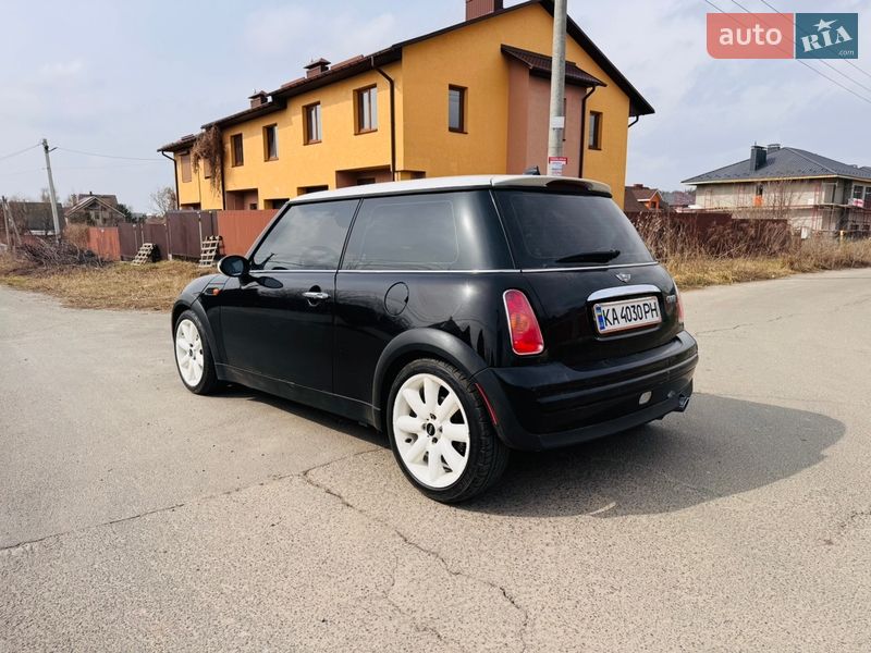 Хэтчбек MINI Cooper 2003 в Киеве