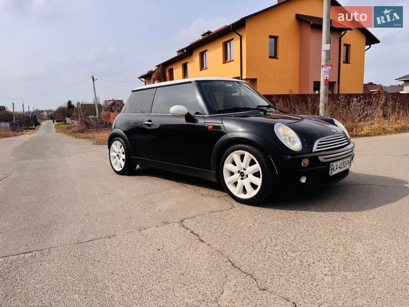 Хэтчбек MINI Cooper 2003 в Киеве
