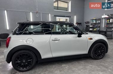 Хетчбек MINI Cooper 2016 в Львові