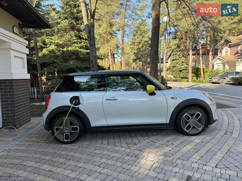 Хэтчбек MINI Cooper 2020 в Киеве