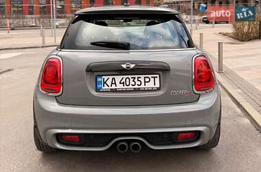 Хэтчбек MINI Cooper 2017 в Киеве