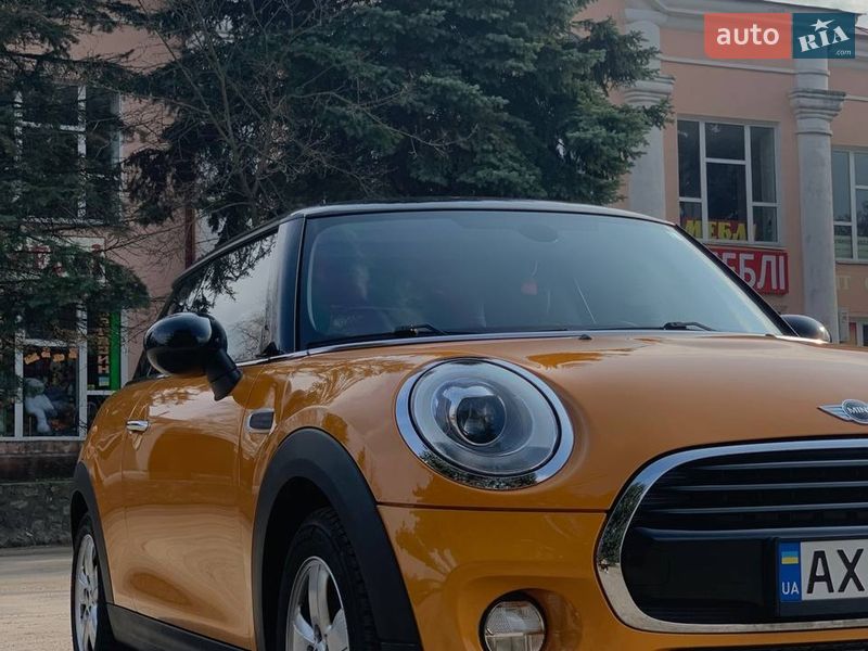 Хетчбек MINI Cooper 2016 в Новій Водолагі