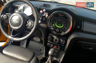 Хетчбек MINI Cooper 2016 в Новій Водолагі