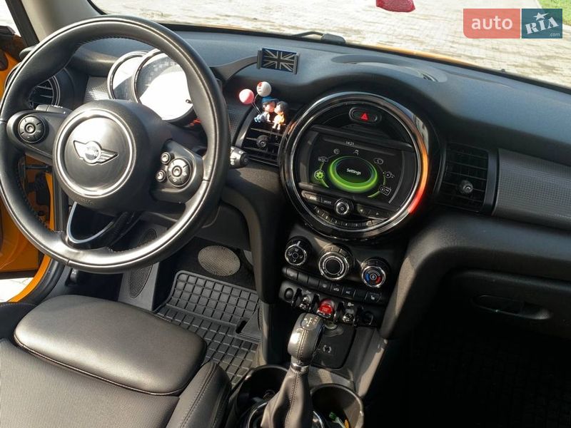 Хетчбек MINI Cooper 2016 в Новій Водолагі