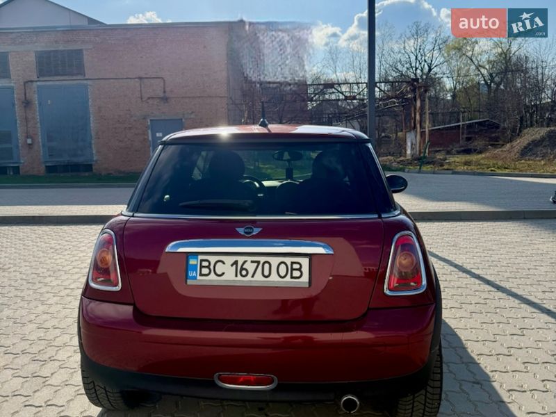 Хэтчбек MINI Cooper 2008 в Дрогобыче