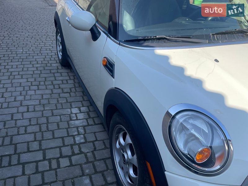 Хэтчбек MINI Cooper 2012 в Киеве