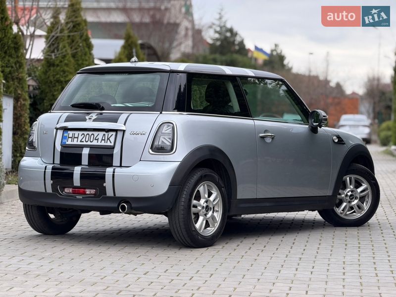 Хэтчбек MINI Cooper 2010 в Одессе