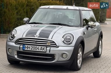 Хэтчбек MINI Cooper 2010 в Одессе