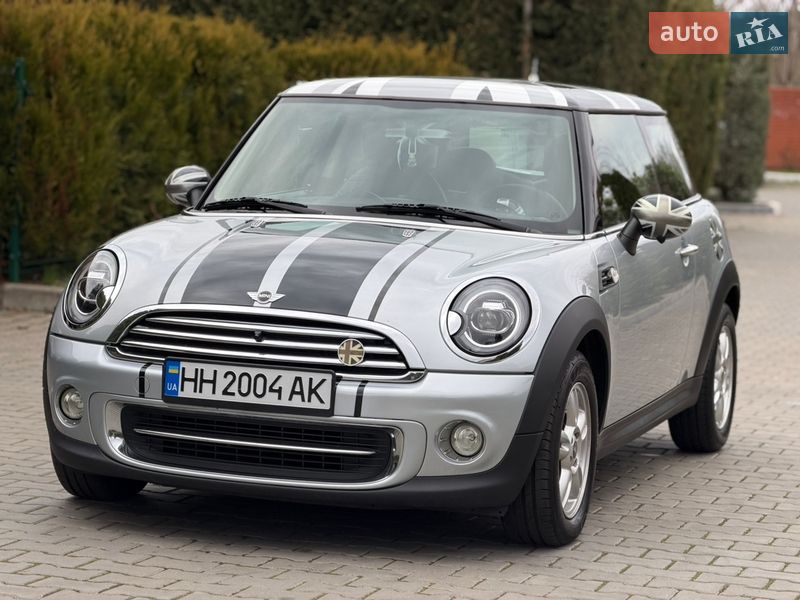 Хэтчбек MINI Cooper 2010 в Одессе