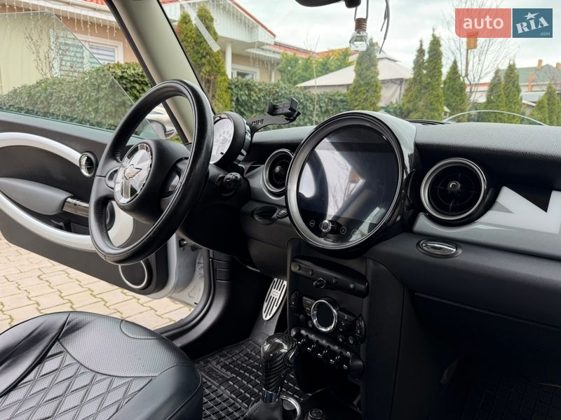 Хэтчбек MINI Cooper 2010 в Одессе