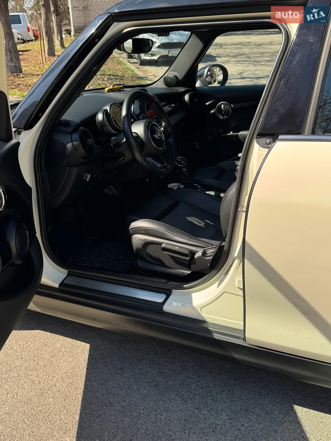 2014 MINI Cooper - мініатюра 9