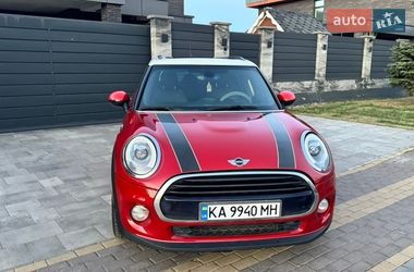Хэтчбек MINI Cooper 2016 в Софиевской Борщаговке