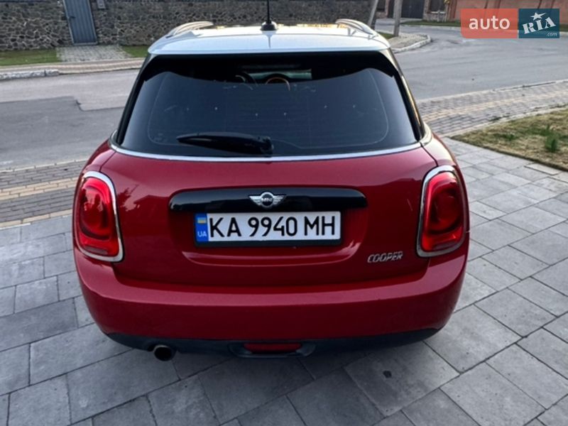 Хэтчбек MINI Cooper 2016 в Софиевской Борщаговке
