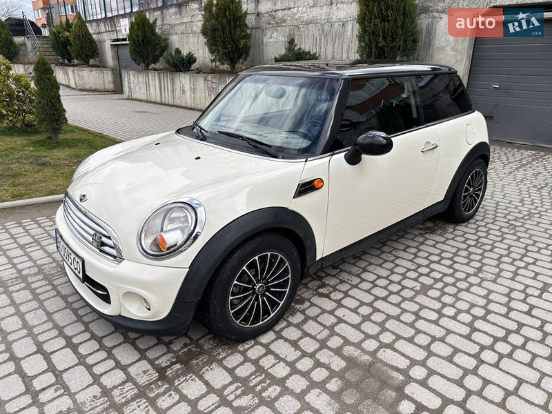 Хэтчбек MINI Cooper 2012 в Тернополе