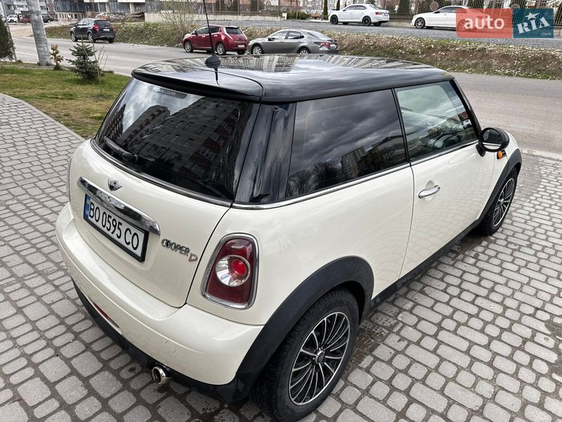 Хэтчбек MINI Cooper 2012 в Тернополе