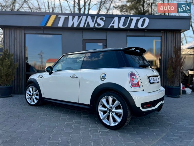Хэтчбек MINI Cooper 2013 в Одессе