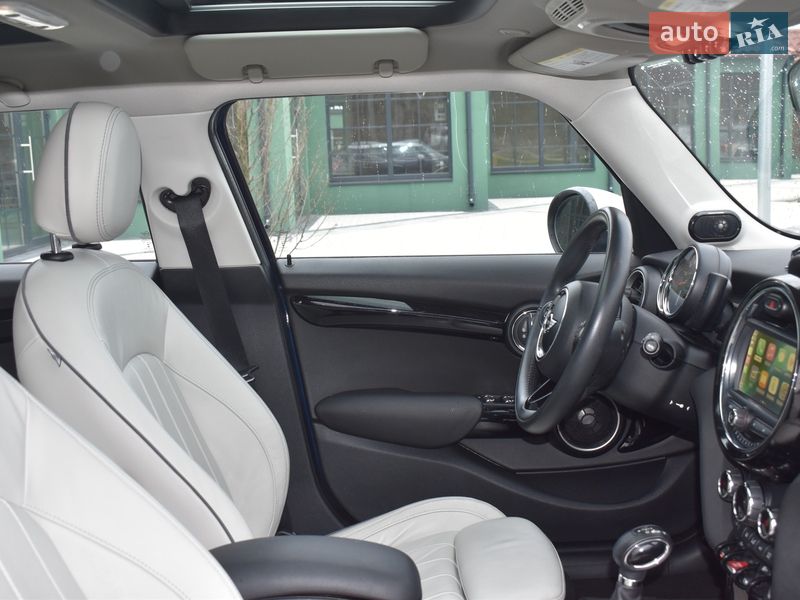 Хэтчбек MINI Cooper 2015 в Киеве