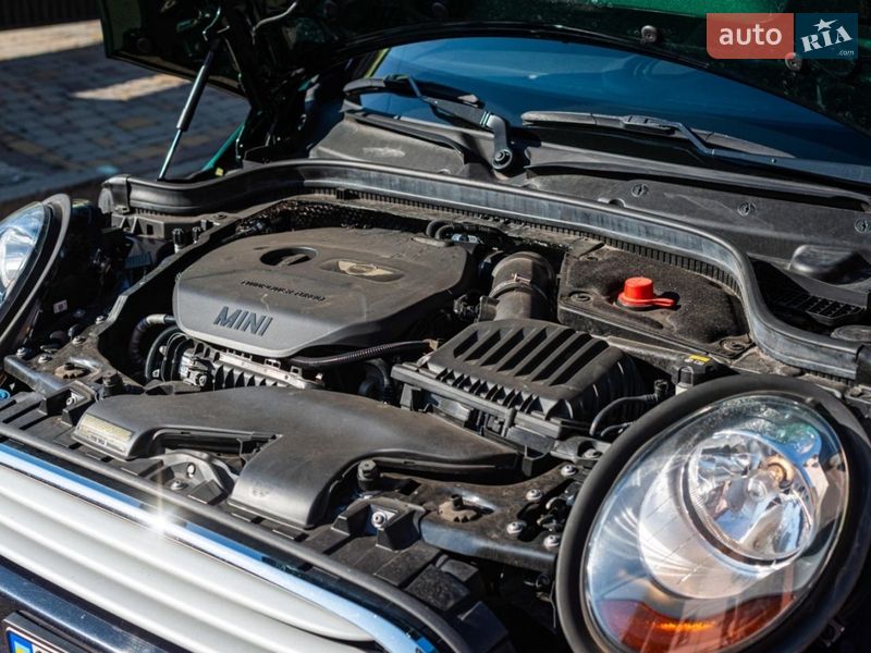 Хэтчбек MINI Cooper 2015 в Черновцах
