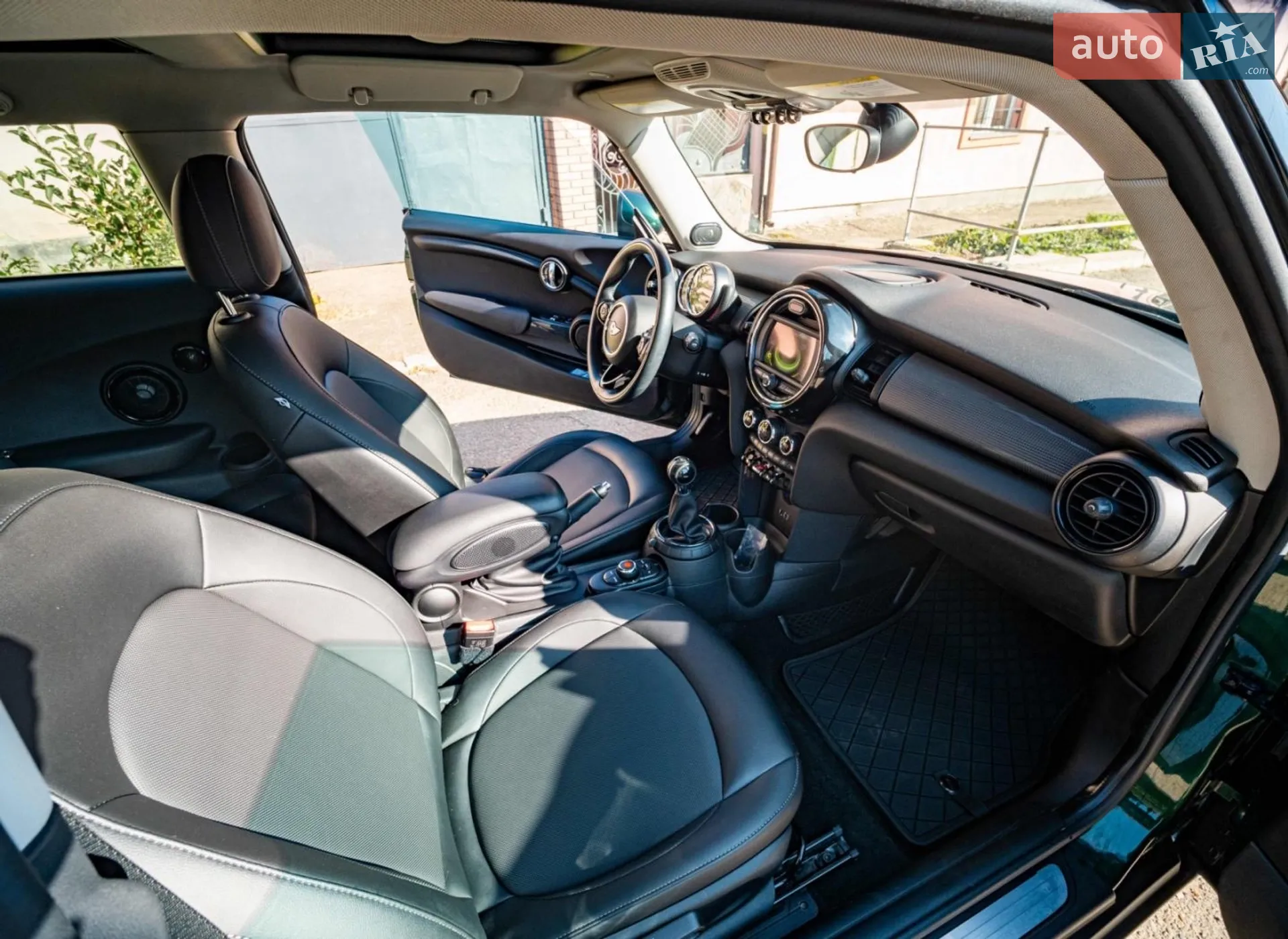 2015 MINI Cooper - мініатюра 29
