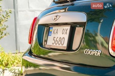 Хэтчбек MINI Cooper 2015 в Черновцах