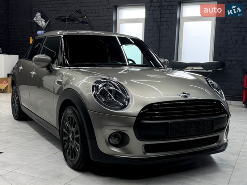 Хэтчбек MINI Cooper 2019 в Кременчуге