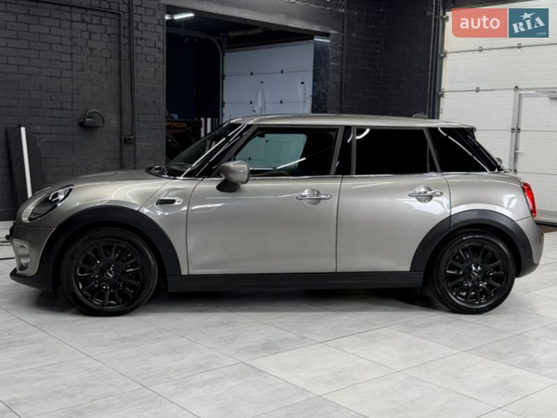 Хетчбек MINI Cooper 2019 в Кременчуці