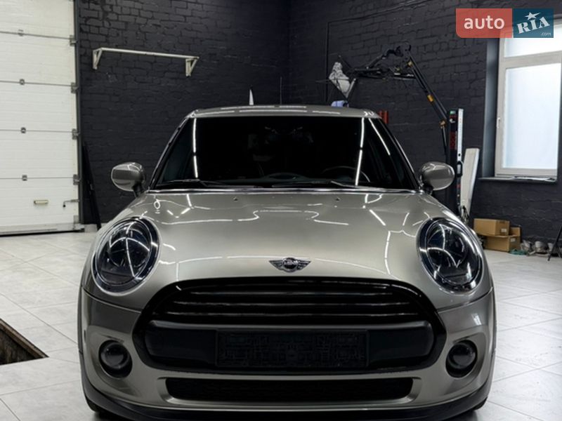 Хэтчбек MINI Cooper 2019 в Кременчуге