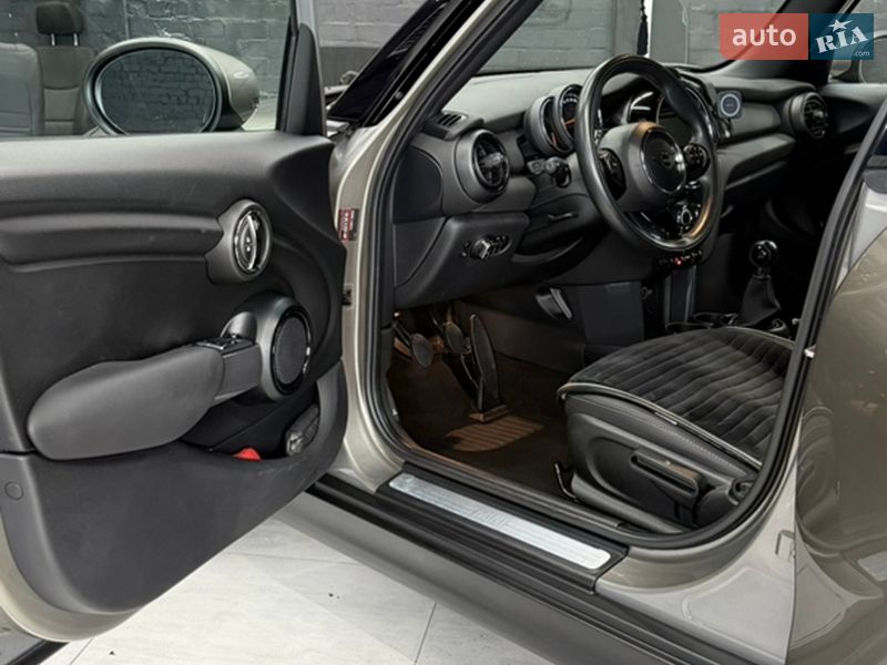 Хетчбек MINI Cooper 2019 в Кременчуці
